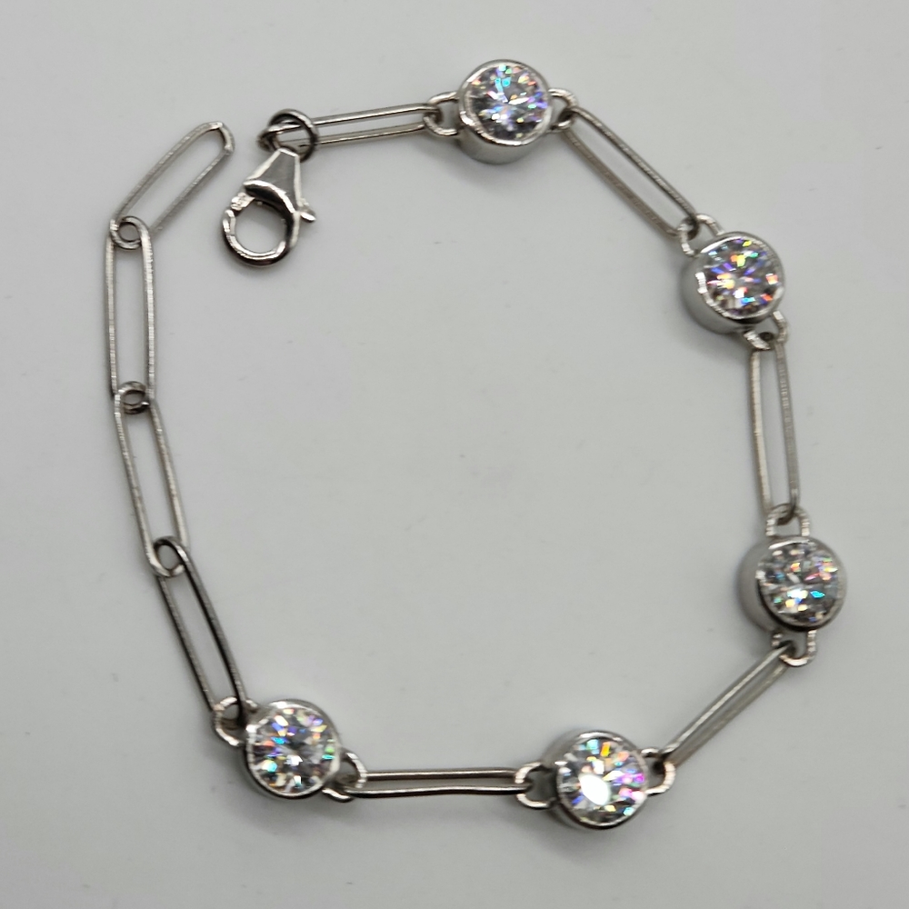 Moissanite, Paper Clip Bracelete.